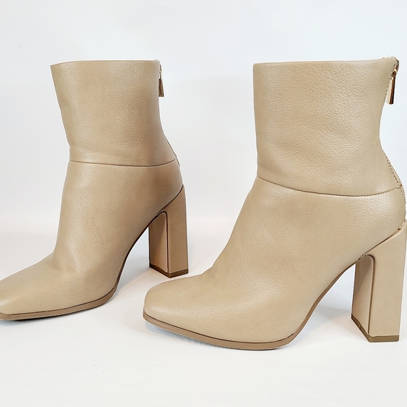 Just Fab Stacked Heel Ankle Boots Zip Size 5.5 - Picture 4 of 9